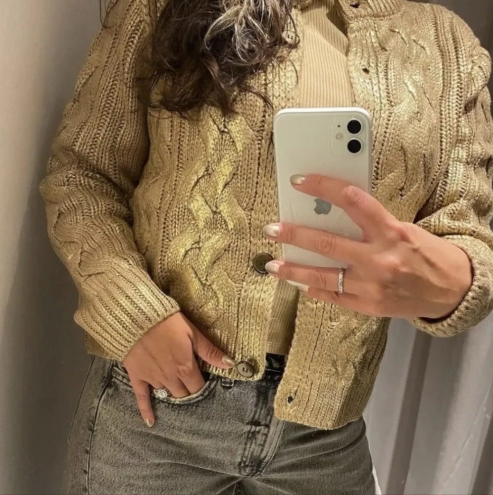 ❌️SOLD❌️FOIL KNIT CARDIGAN SIZE M - Picture 5 of 12